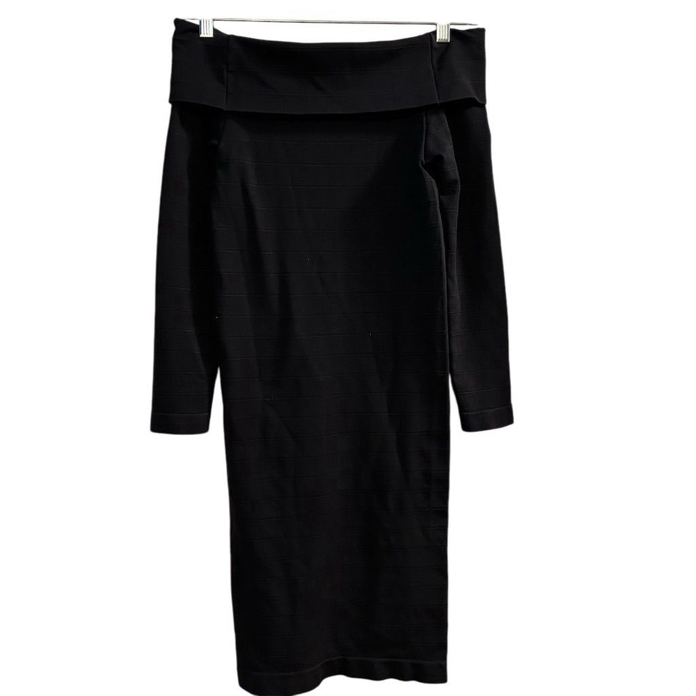 Venus Women's Off-The-Shoulder Black Knit Bodycon Dress‎ Size M